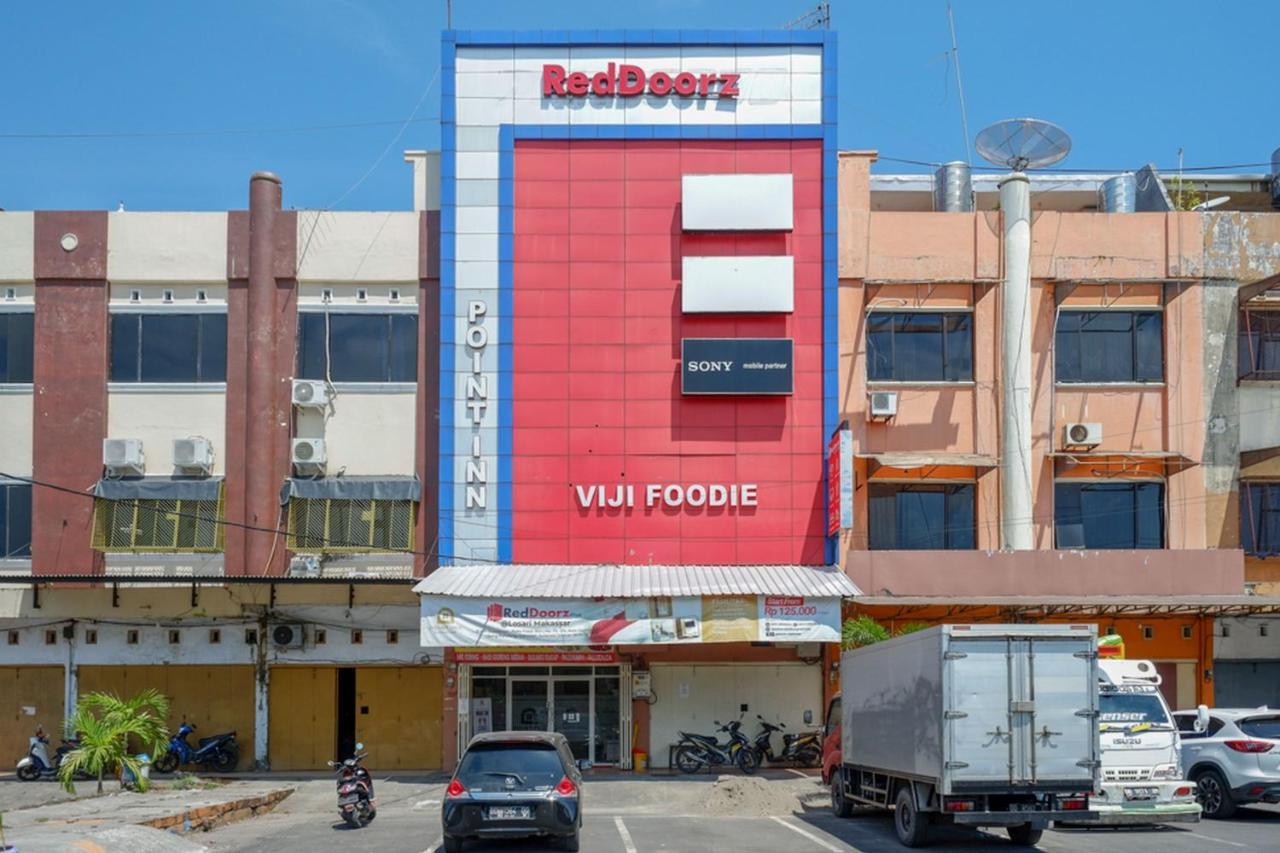Reddoorz Plus @ Losari Макасар Екстериор снимка
