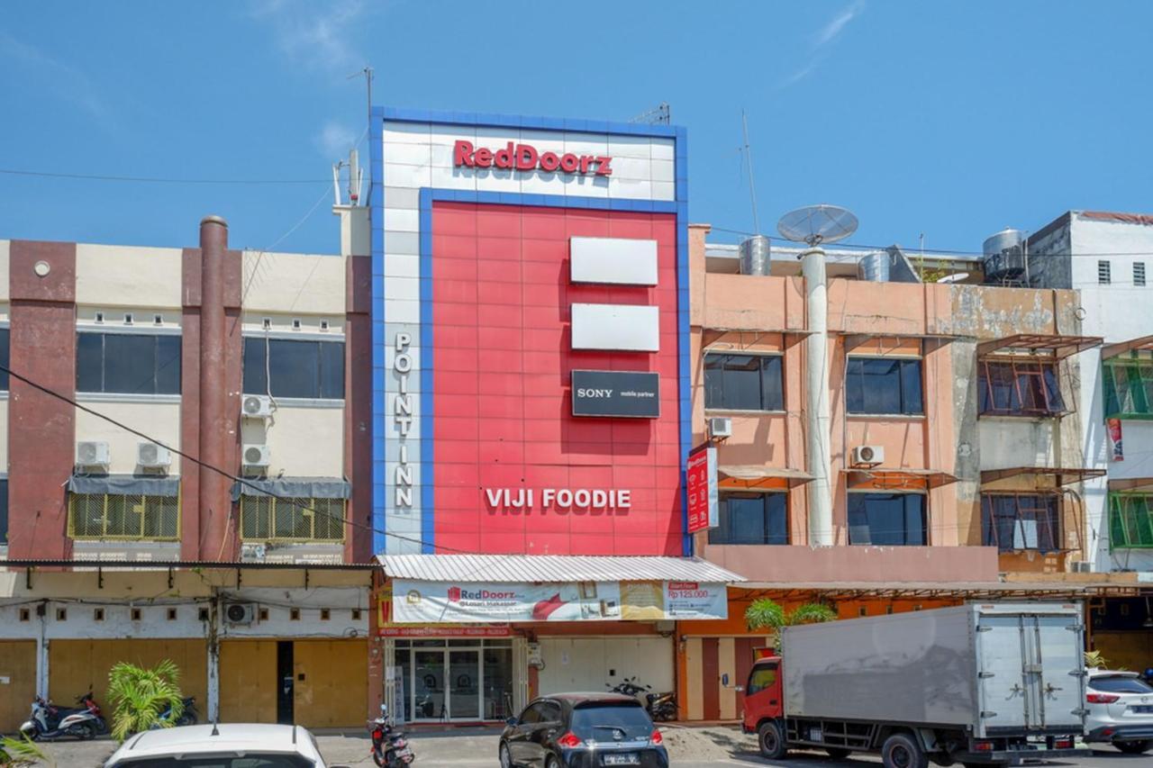 Reddoorz Plus @ Losari Макасар Екстериор снимка